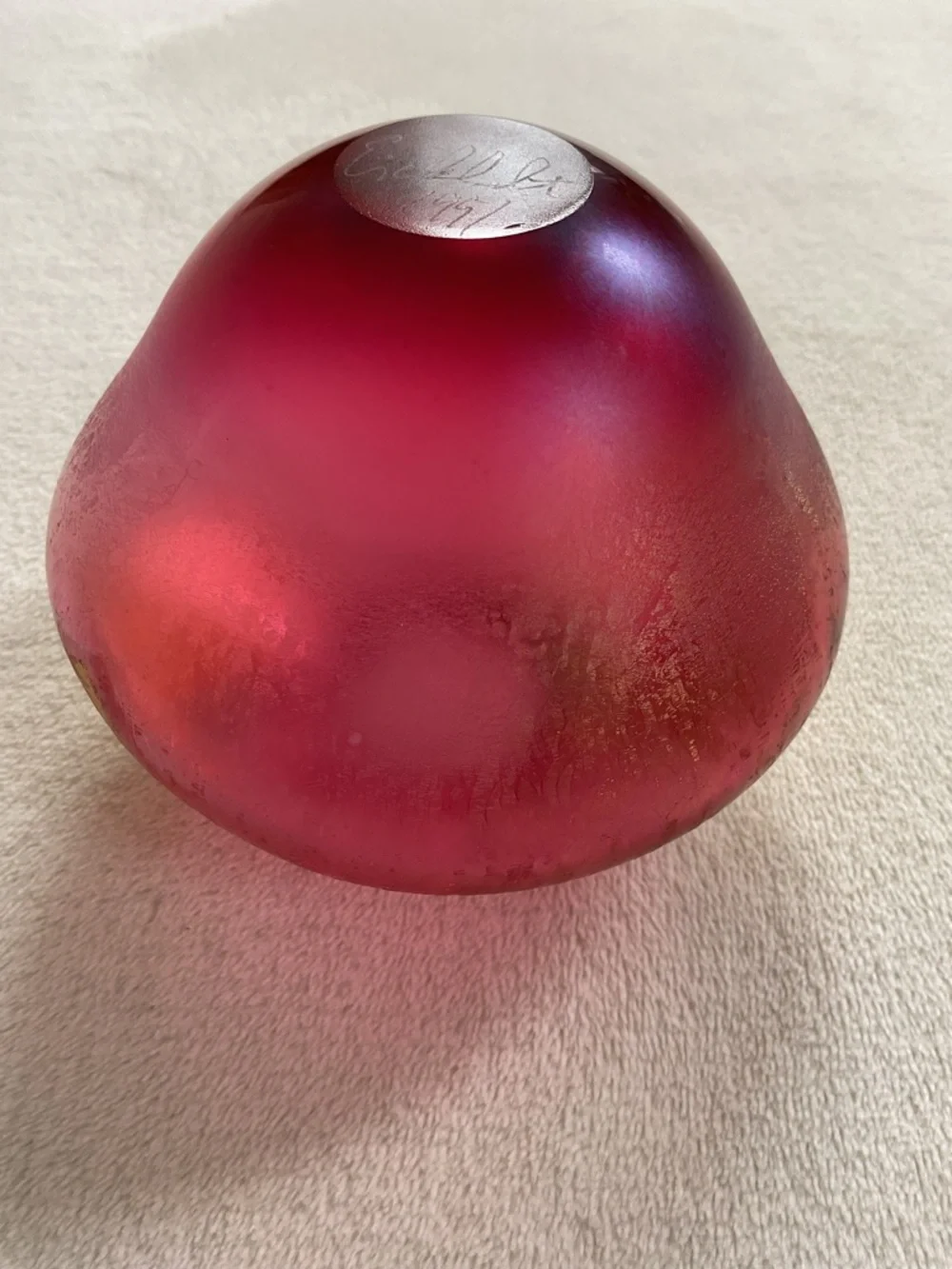 Robert Eickholt 1991 Signed Art Glass Vase Ruby Red Gold Leaf